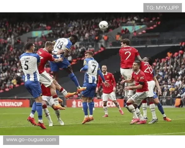 布雷斯特主场高压逼抢对阵图卢兹控球反击，欧战资格直接对话